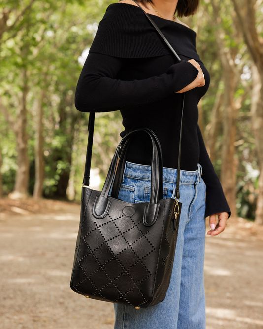 Baby Bermuda In Black