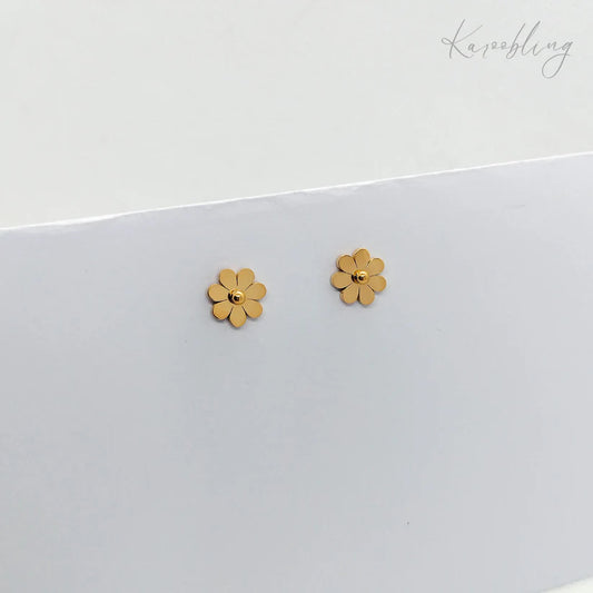 Gold Plated Small Daisy Stud Earrings 18K