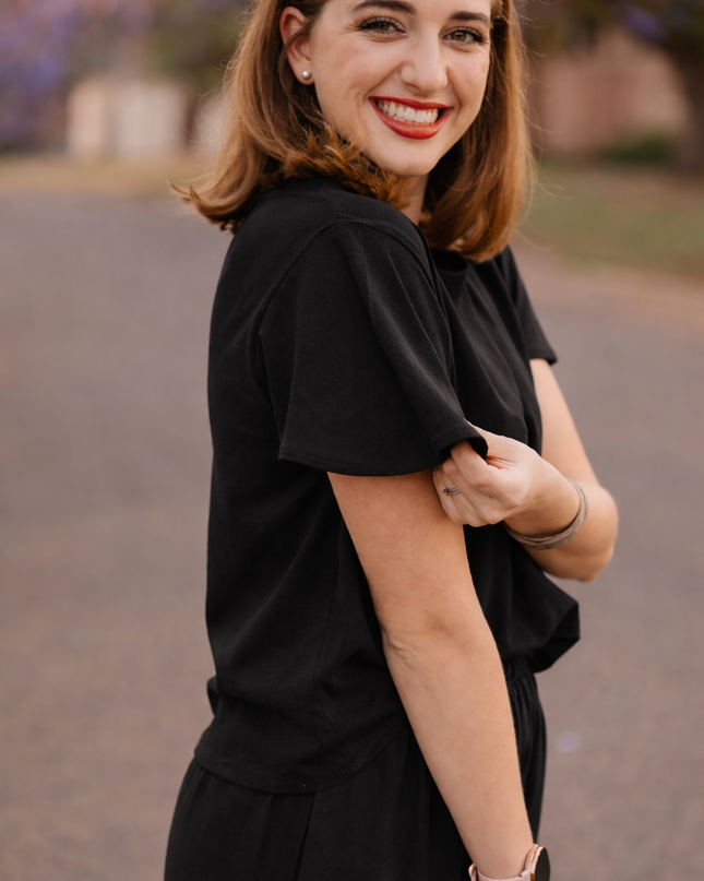 The Apple Set in Black