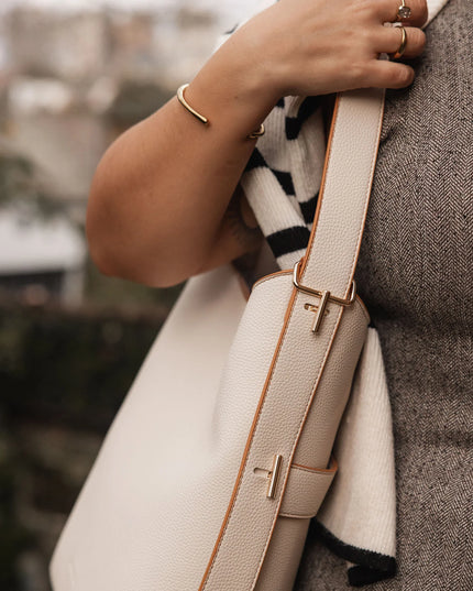 Audrey Vanilla Bucket Bag