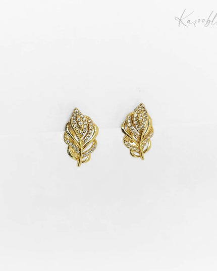 Feather Elegance Huggies