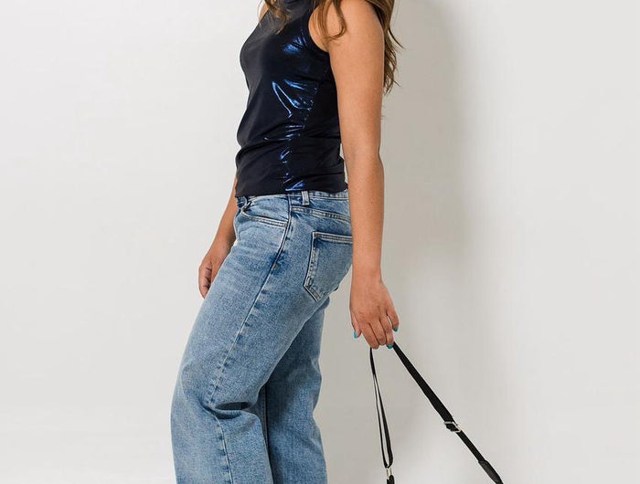 <h1>Predatora Cross Body Bag</h1>