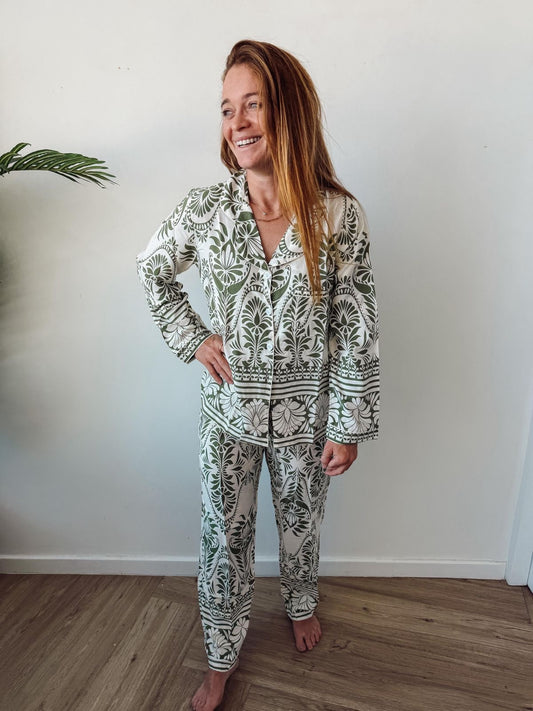 Green Boarder Print Rayon Pjs