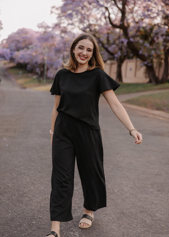 The Apple Set in Black