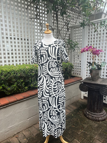 Leah Geometric Maxi Dress