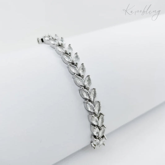 Elegant Silver Leaf Pull-Cord Bracelet