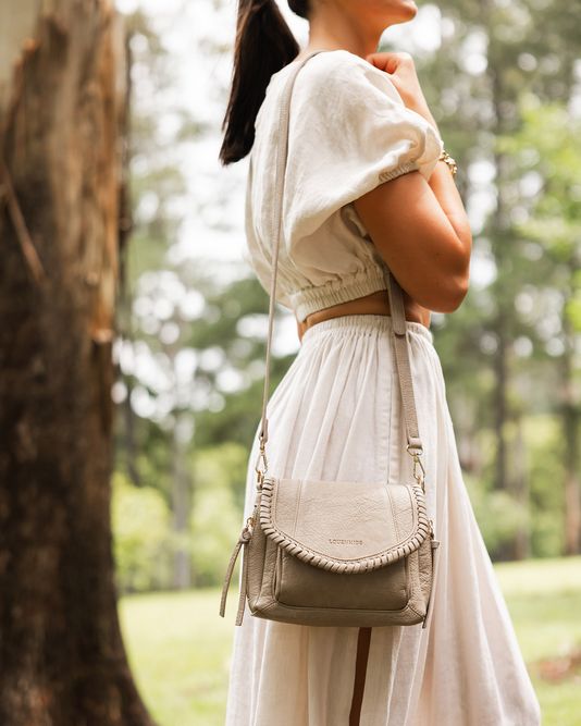 Shania in Stone Bag - Louenhide