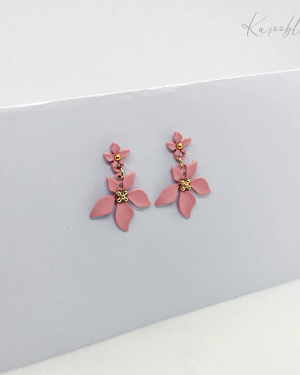 Dusty Pink & Gold Dangling Flower Earrings