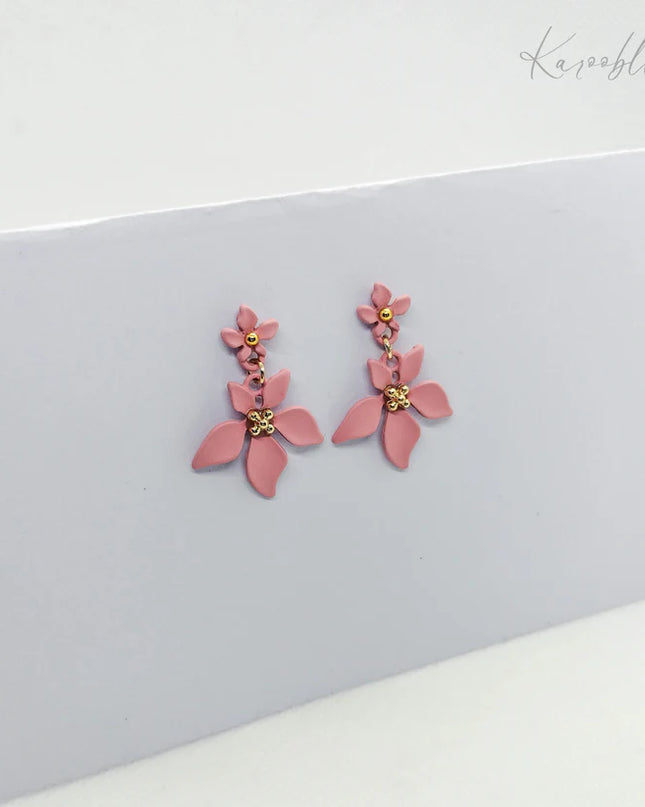 Dusty Pink & Gold Dangling Flower Earrings