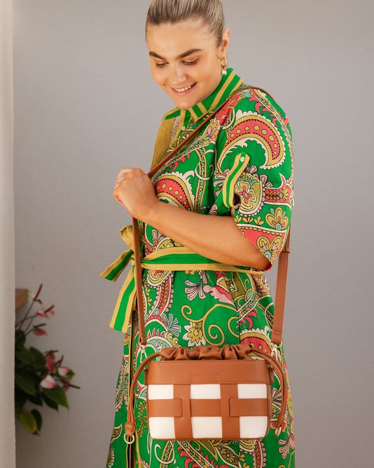 Roxi in Tan - Louenhide