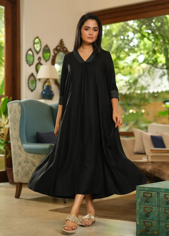 Stitchline Dress - Black