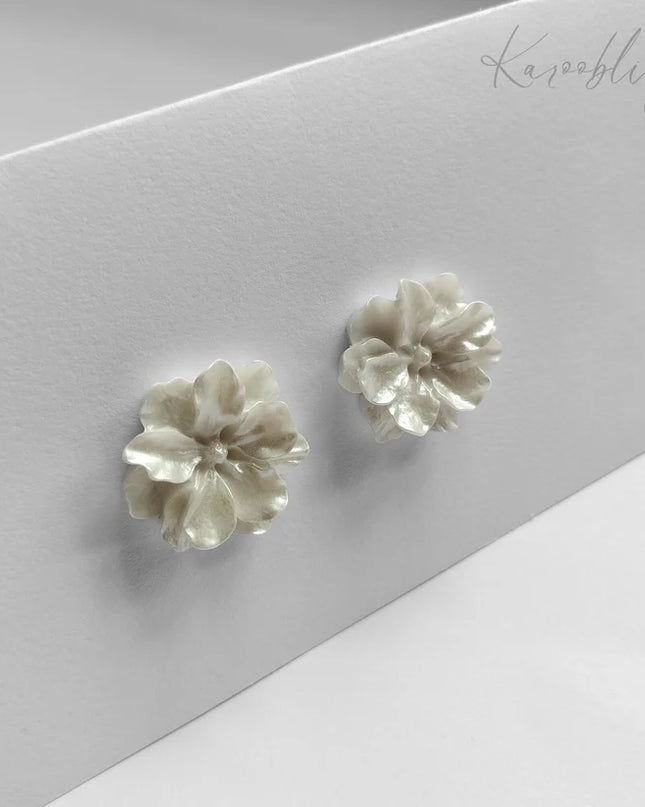 Pearly Floral Stud Earrings