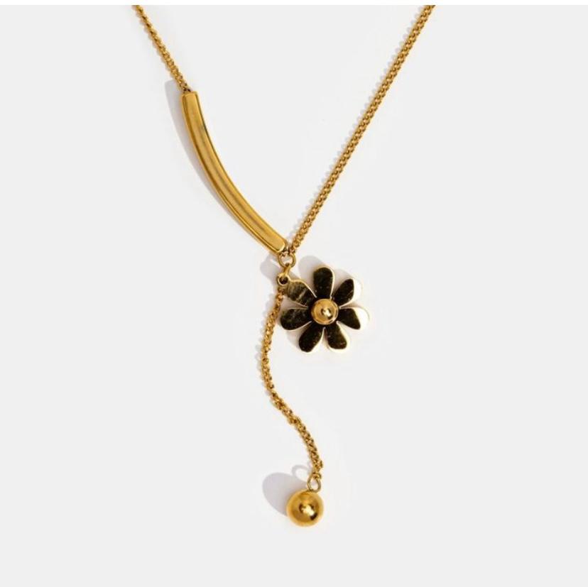 Gold Daisy Tassel Necklace